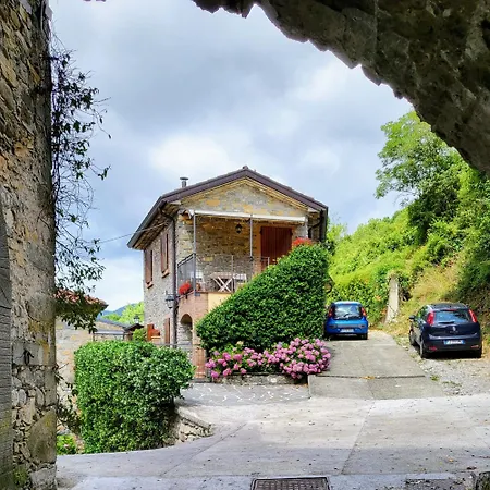 Apartment Old Village Linda - Tra Lunigiana & Cinque Terre